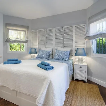 Apartment Golden Elveria *