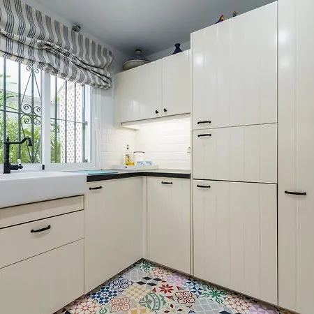 Golden Elveria マルベーリャ